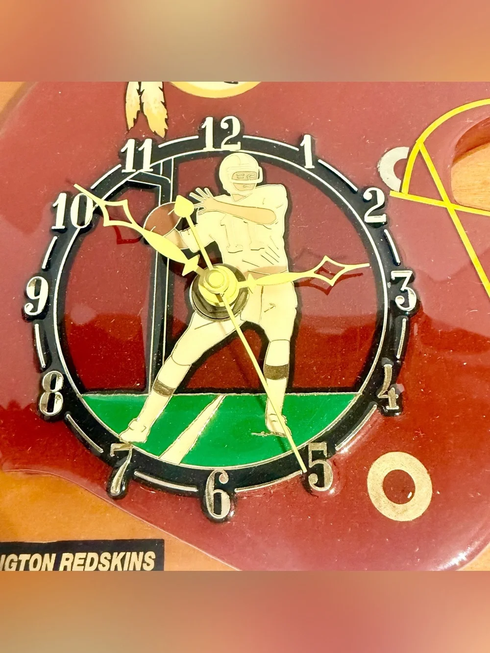 Washington Redskins Wall Clock Lacquer Wood Sports Bar NFL Football Man Cave VTG